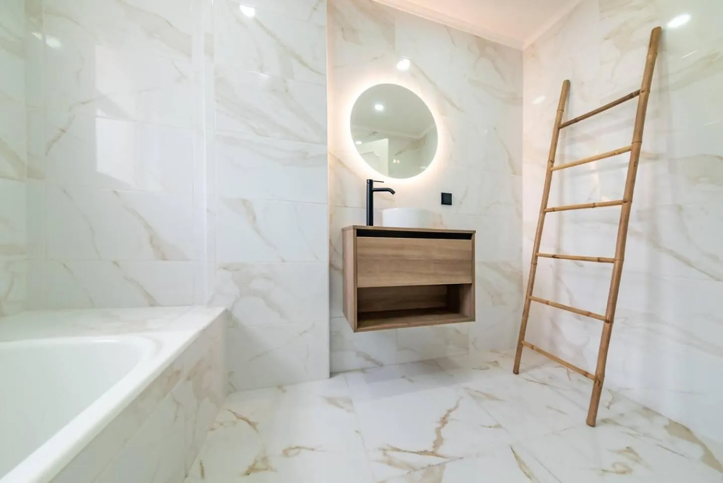Apartament Home In Funchal Portugalia